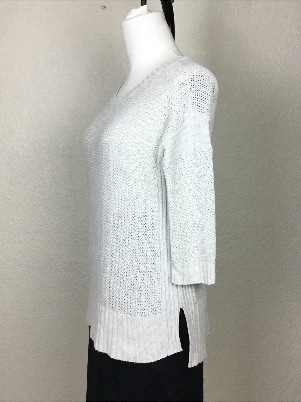 Classic White Knit Women's Sweater Lightweight V neck KinRoss Cashmere Sz Small